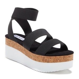 Steve Madden Black Platform Sandal size 6.5